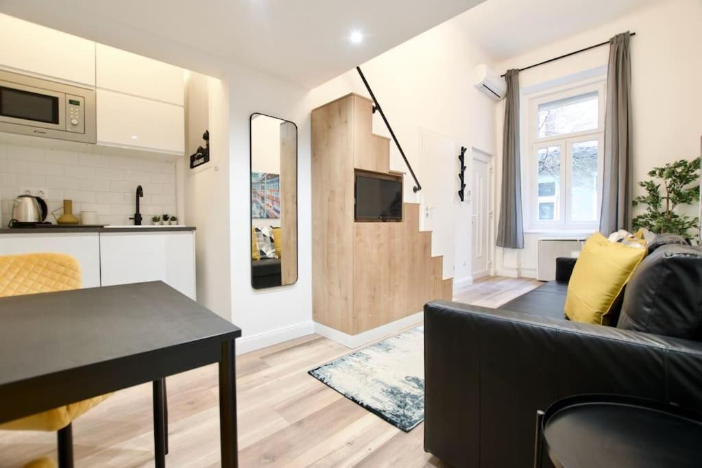 Premium Apartment By Hi5- Brody Street Budapest Exterior photo